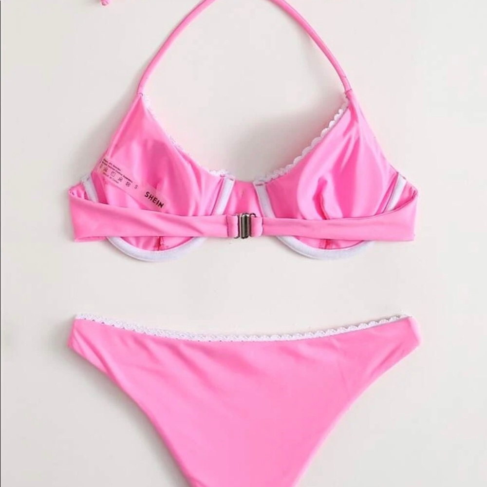 Pink Bikini - Picture 4 of 4
